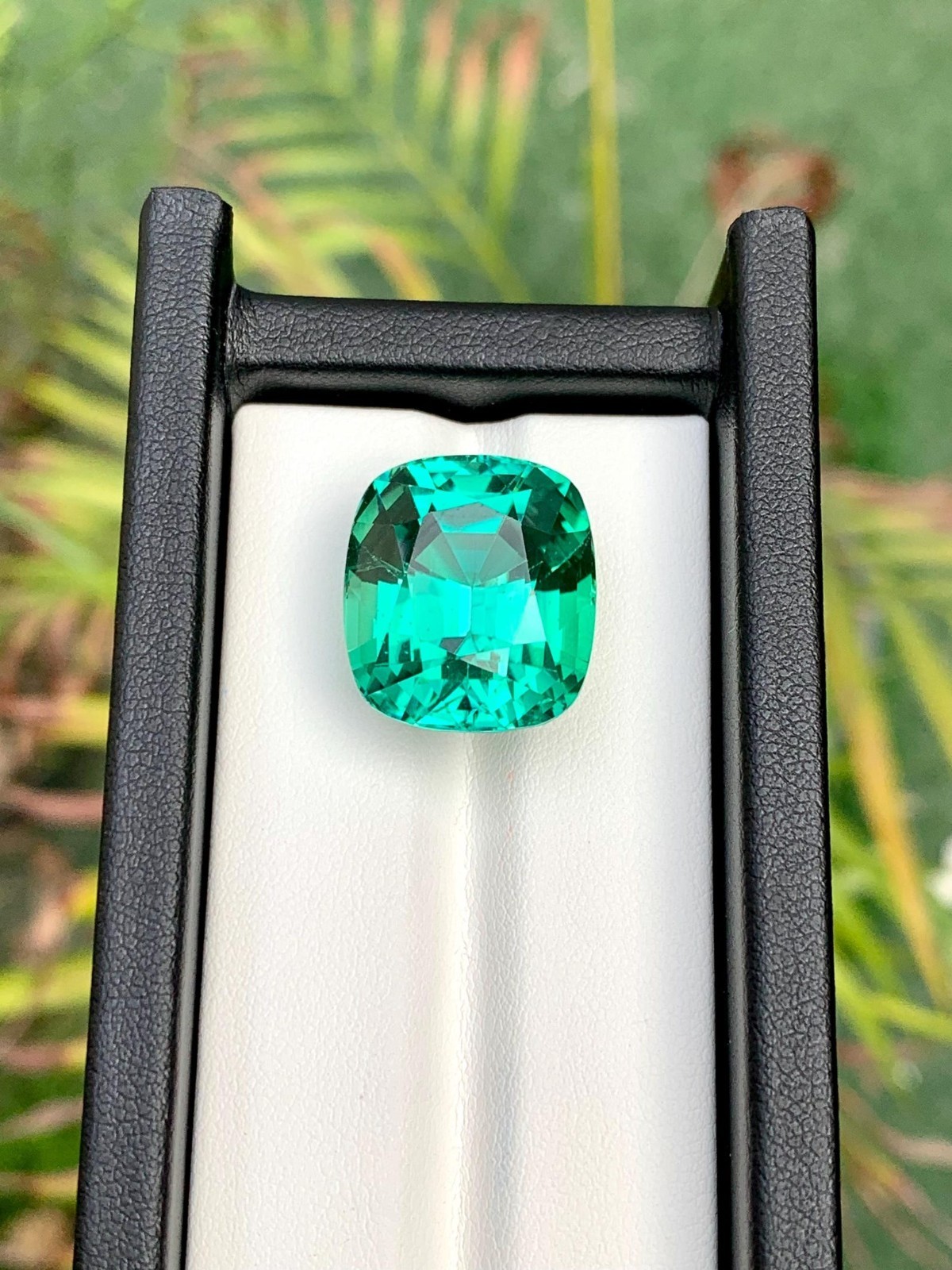 15.56 Ct Natural Ceylon Green Kunzite Cushion Cut Certified Loose Gemstone A++