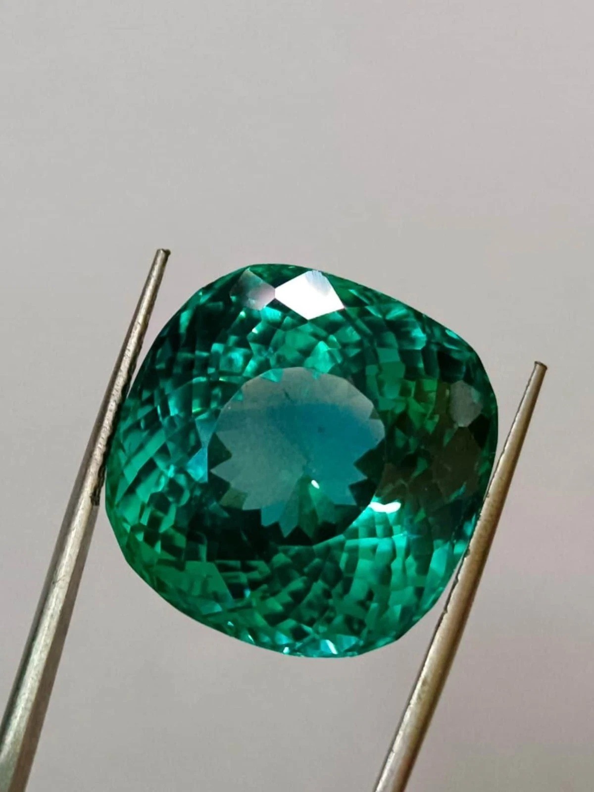 40.55 CT+ Natural Green Montana Sapphire Cushion Cut CERTIFIED Loose Gemstone