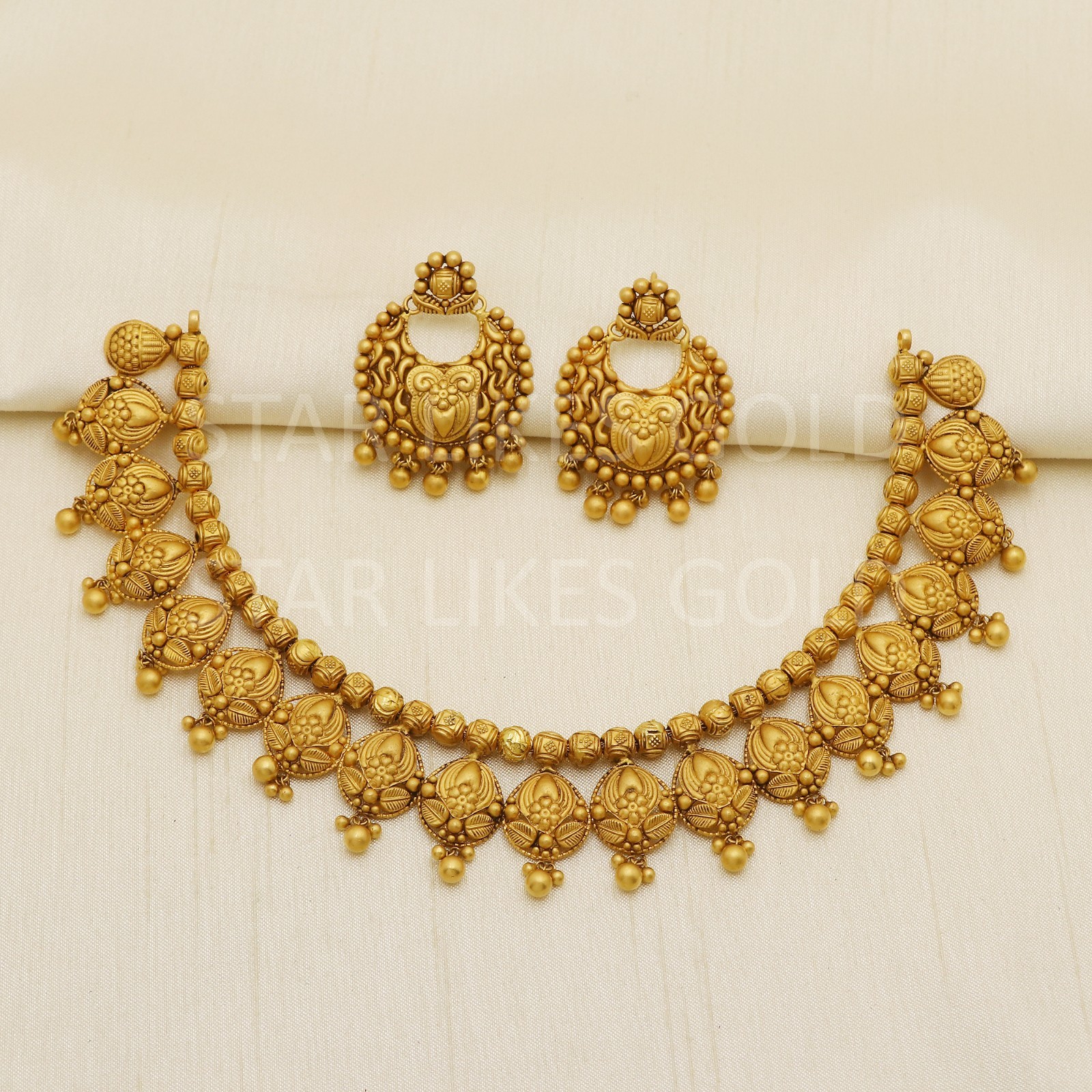 22K Yellow Gold Antique Collar Necklace Chandbali Earrings Set Temple 40.54g