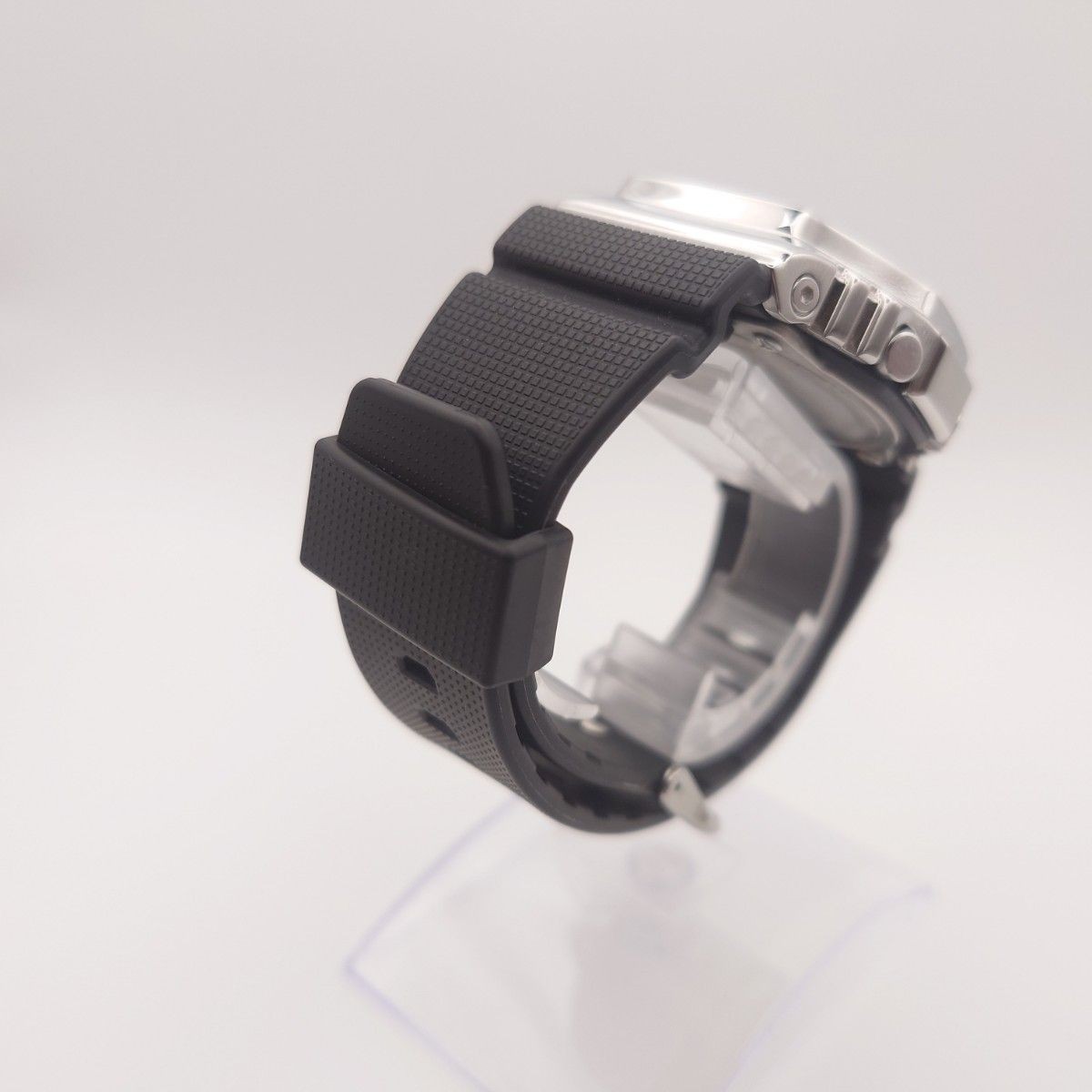 CASIO G SHOCK GM 2100 Metal bezel silver black wristwatch