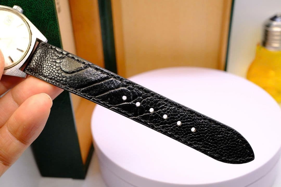 C152 OMEGA Geneve automatic watch Safe packing!
