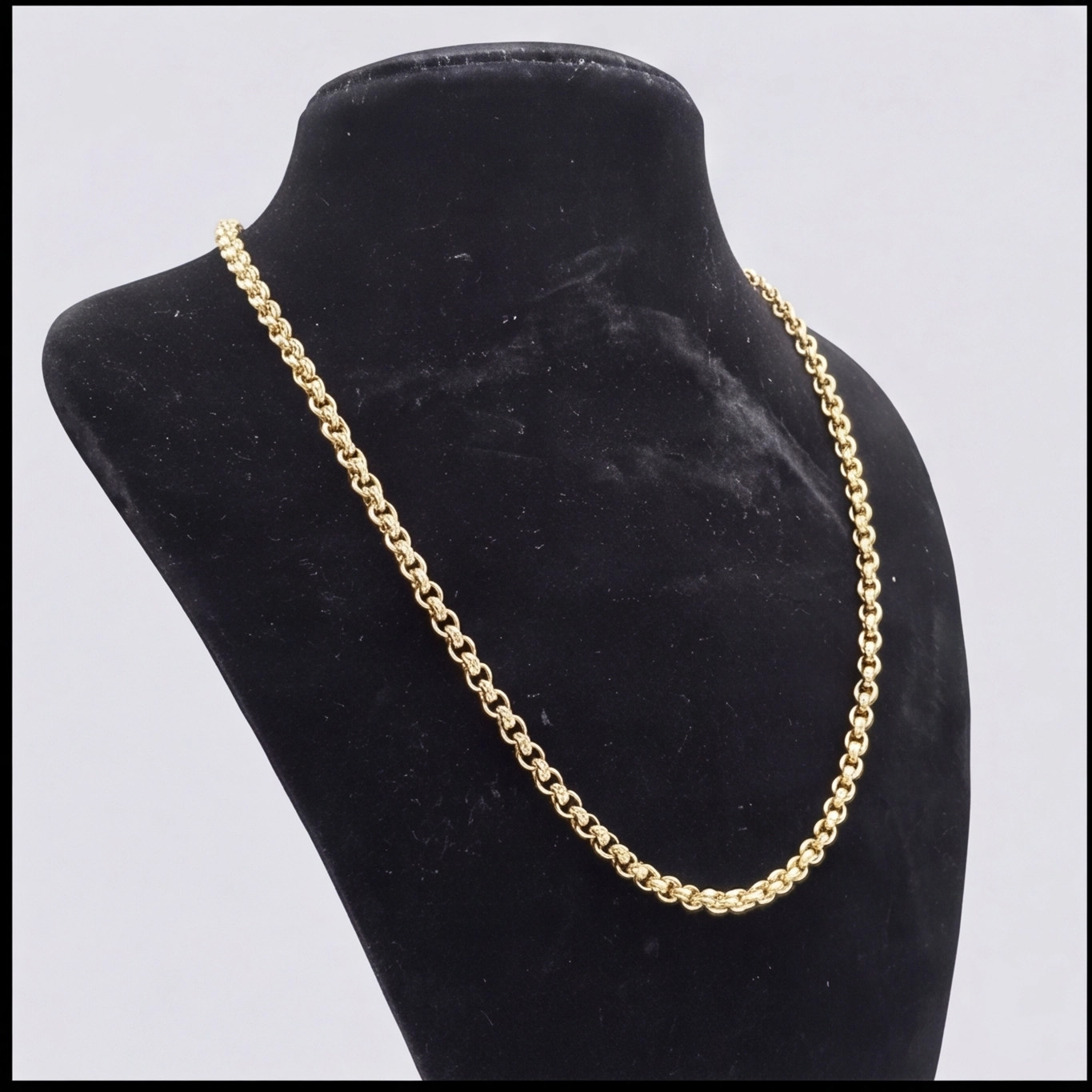 Italian Style 19 inch Rolo Chain 3.9mm Width In 18K Solid Yellow Plain Gold