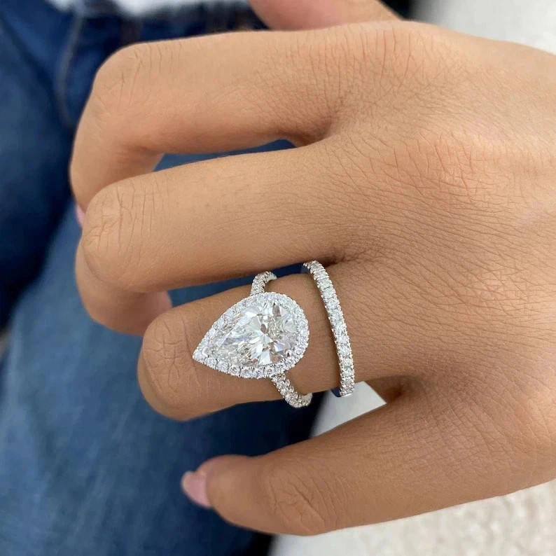 Pear Cut Women 14k White Gold 4.2 Carat Diamond Ring Set Lab Grown IGI VVS E F