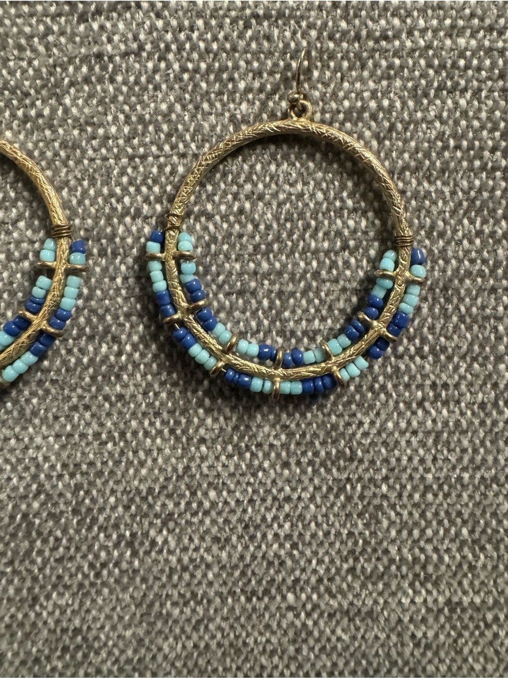 Boho Blue Seed Bead Hoop Earrings Gold Tone Dangle Lightweight Bohemian