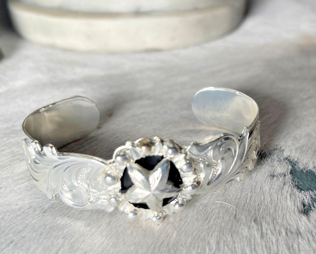 Western Womens Bracelet 7 x 1 in Star Silver Cuff Cowboy Open Cut Adjustable