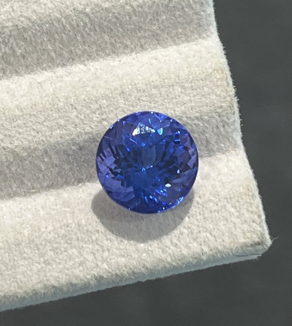 10.2mm natural top quality AAA tanzanite round loose gemstone