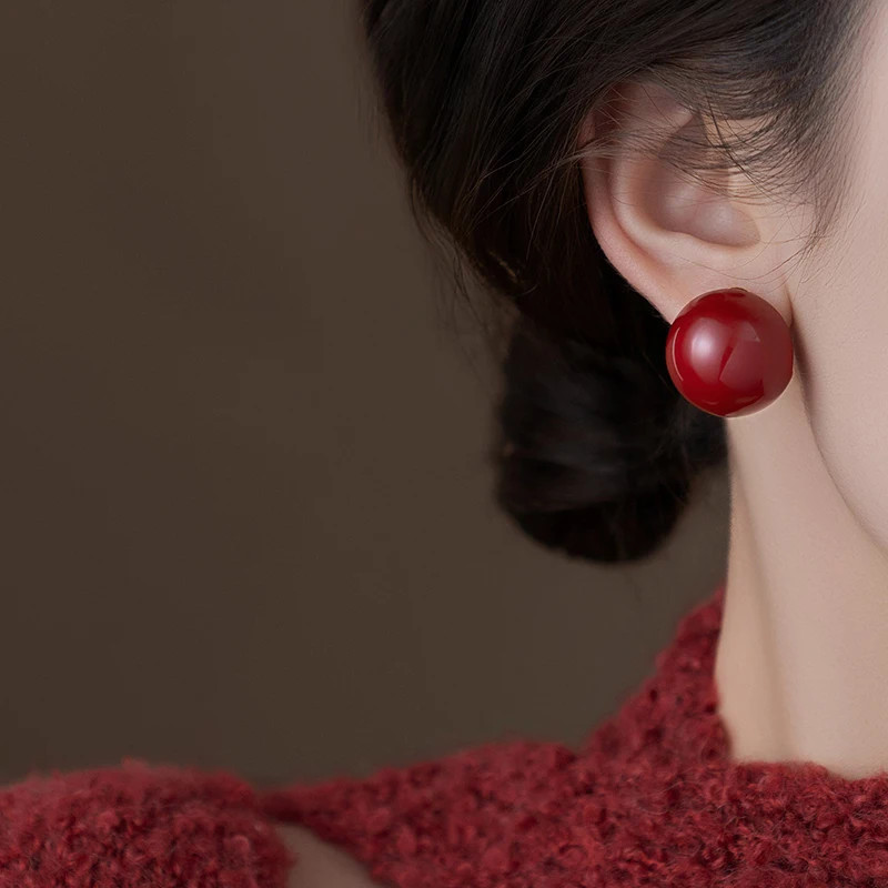 Women’s Minimalist Gap Imitation Pearl Stud Earrings Fashion Commuter Jewelry