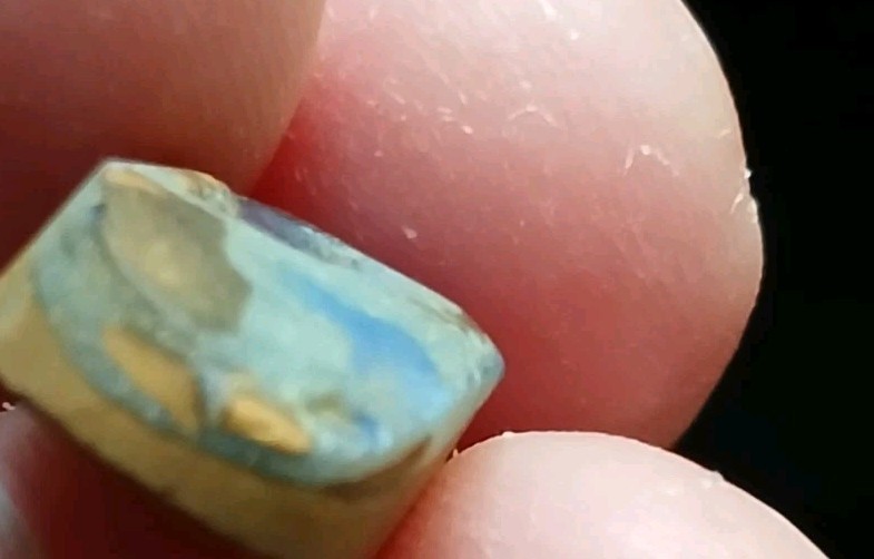 Australia Boulder Opal Unknown Field R2093 Specimen 10 Carat Blue Multi Sided
