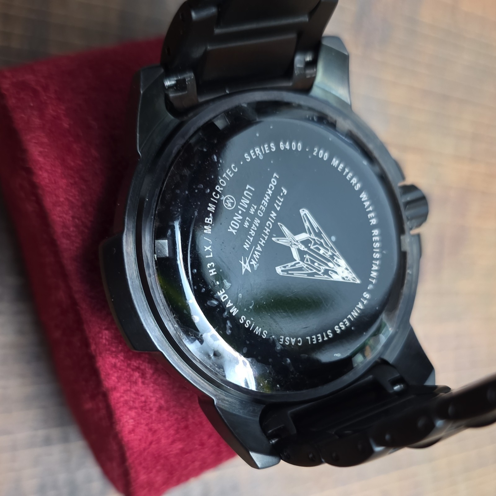Luminox F117 Nighthawk Men’s Quartz 45mm Black SS Bracelet 200m Date Watch