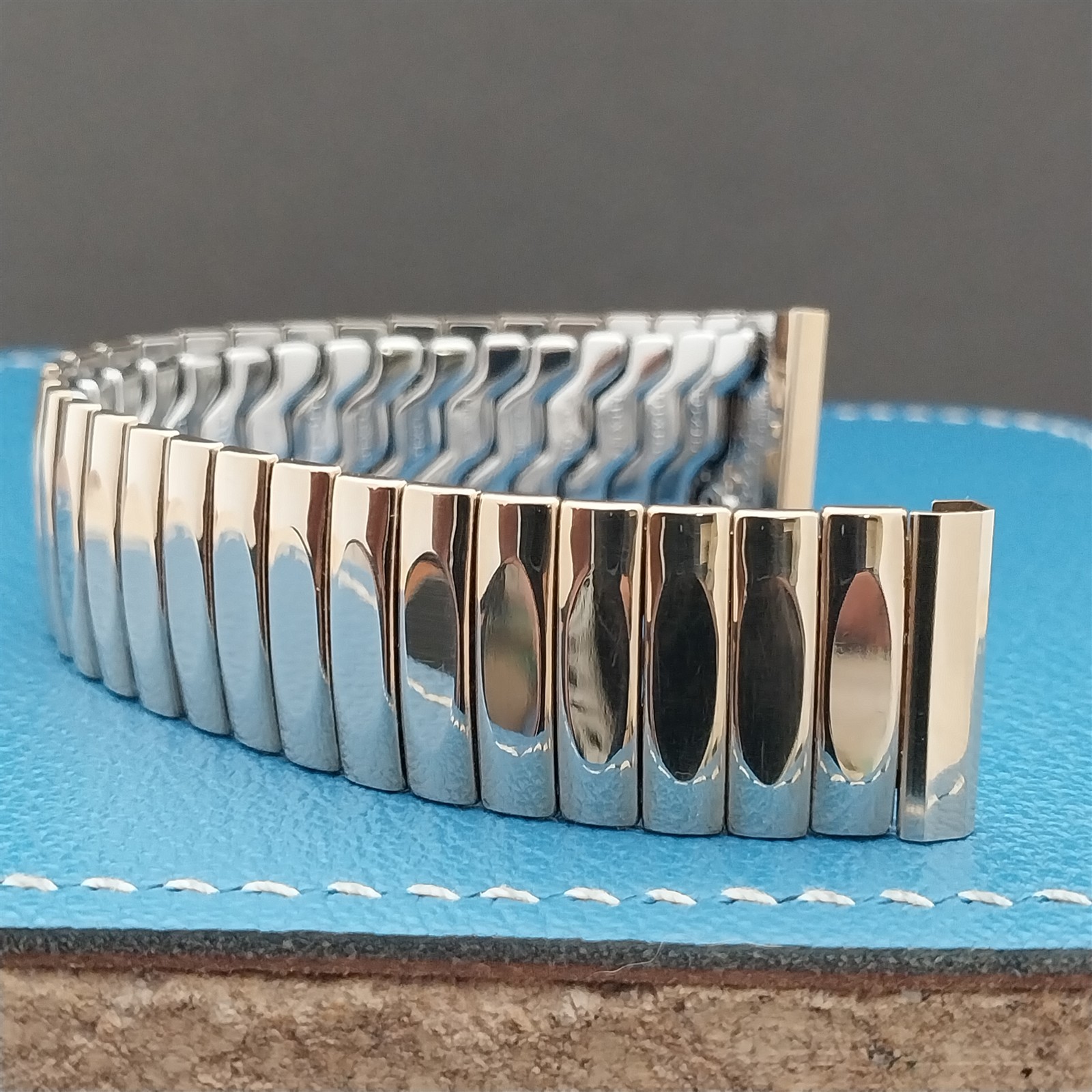 17.2mm Gold-Filled Expansion Flex-Let Director 1957 Unused Vintage Watch Band