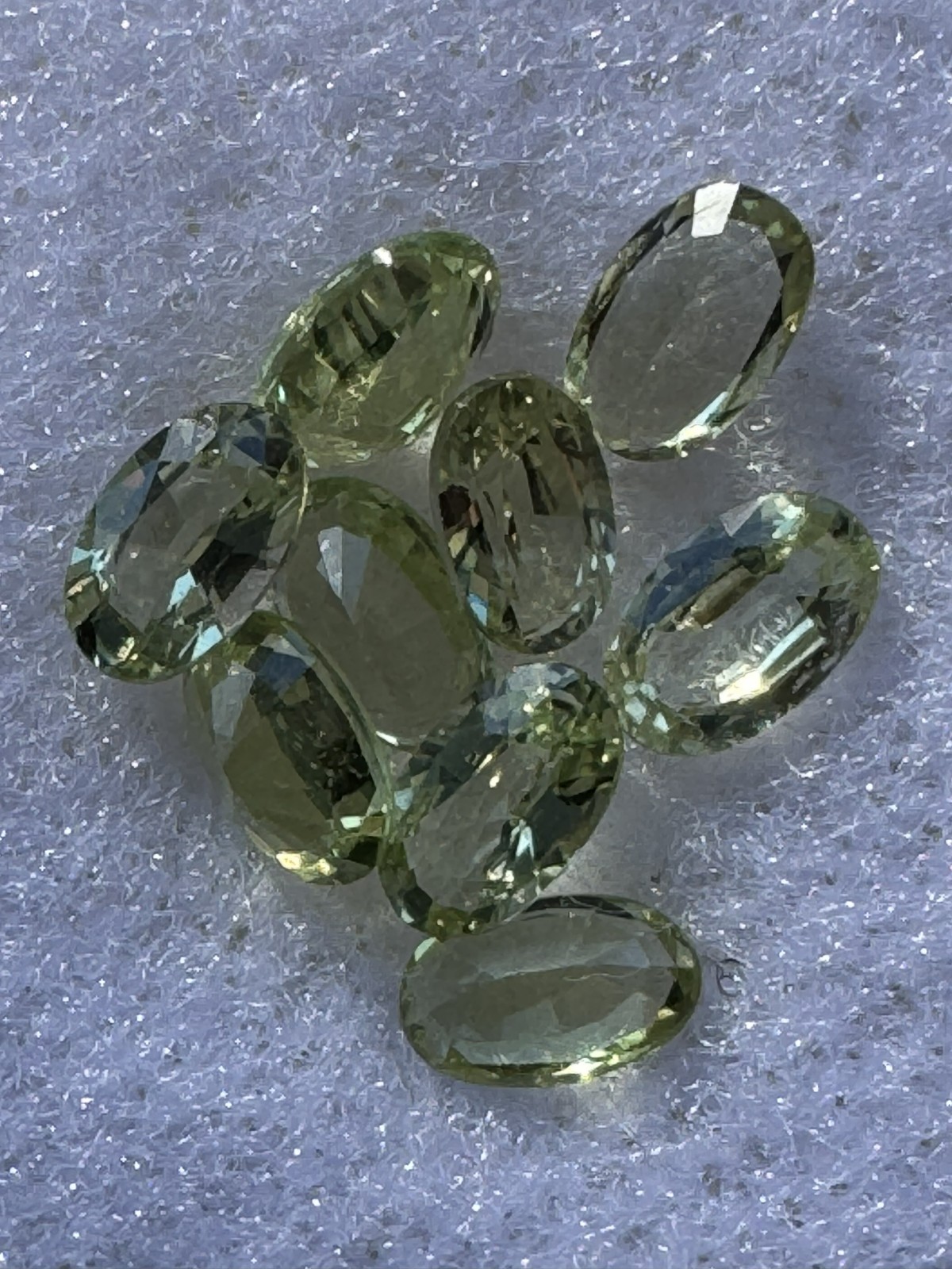 MAGARA CHRYSOBERYL. Mint Lime Green Oval, Eye Clean. 9 PCS, 5 X 3 mm, 2.64 TCW.
