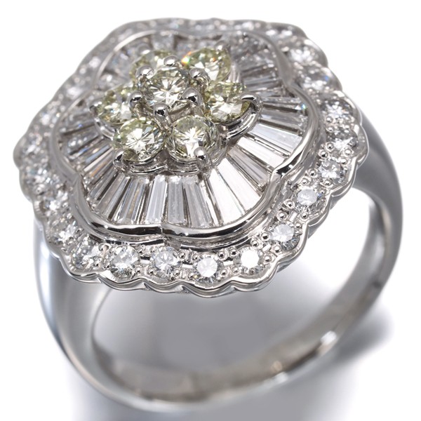 Light Yellow &Clear Diamond 1.83ct Tapered-cut Ring 900 Platinum