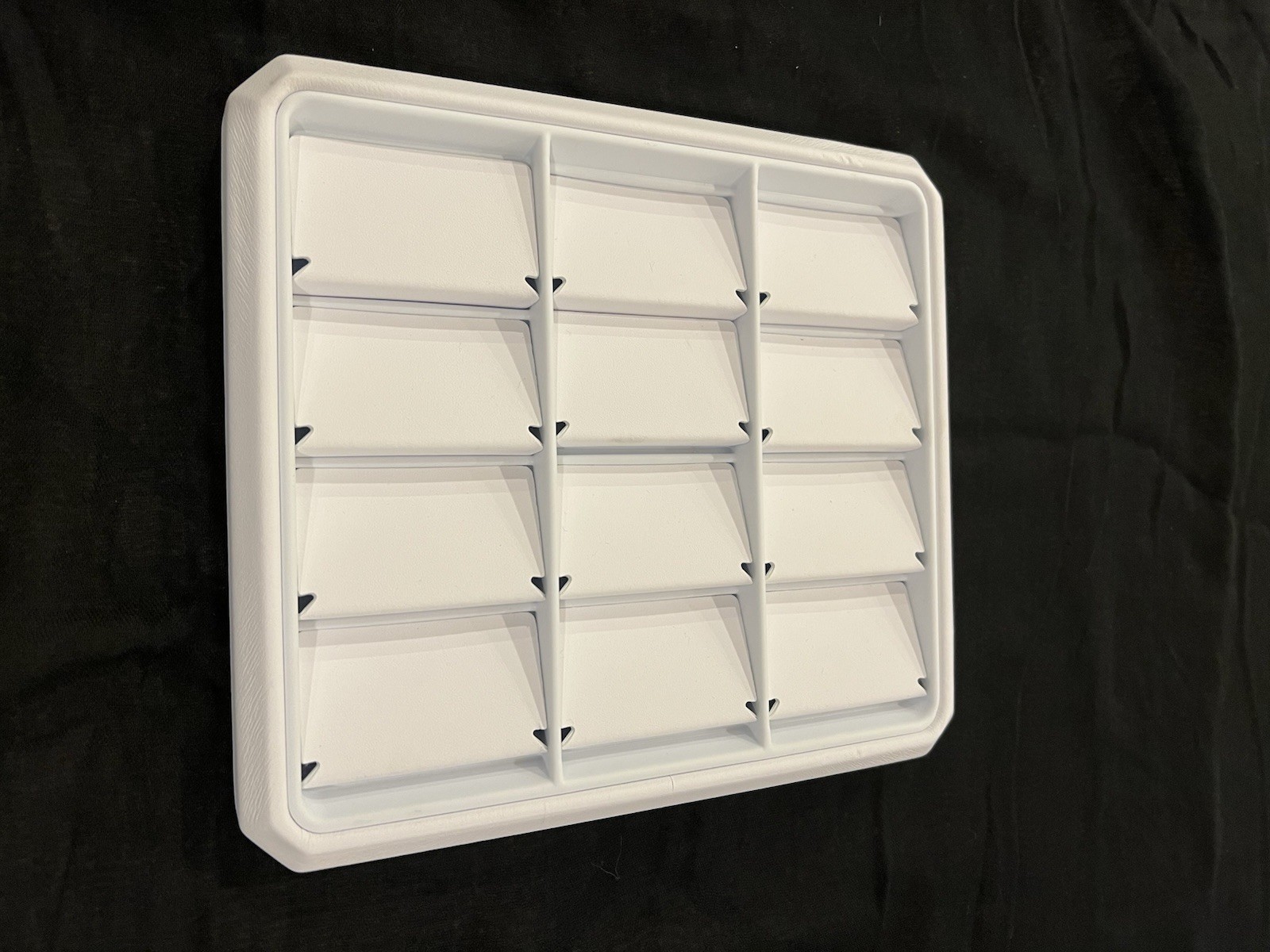 White Leather Jewelry Display Stand Tray 12 Grids Pendant Earrings Necklace