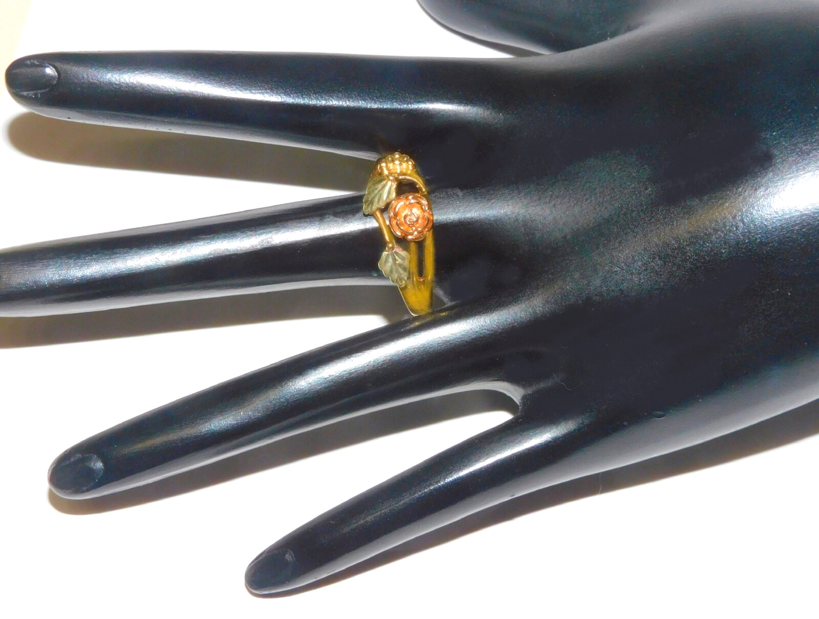 Black Hills Gold 10k 12k Dakota Rose Leaf Ring Size 7 3/4