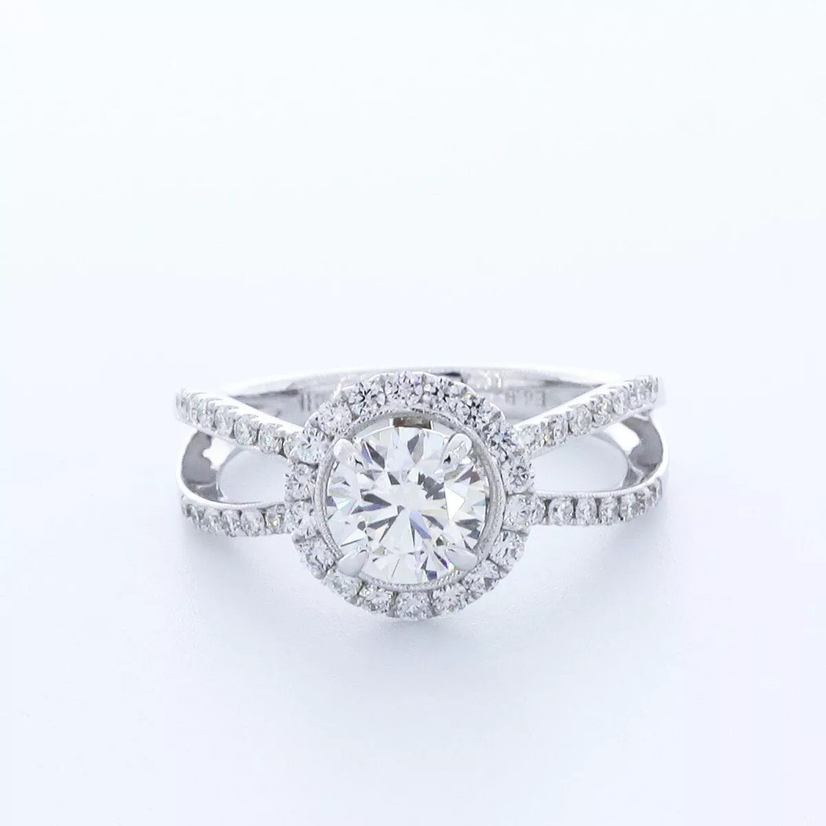 18K Gold Side Stone Engagement Ring Halo 1.95 CT Round Lab-Grown Diamond F SI1
