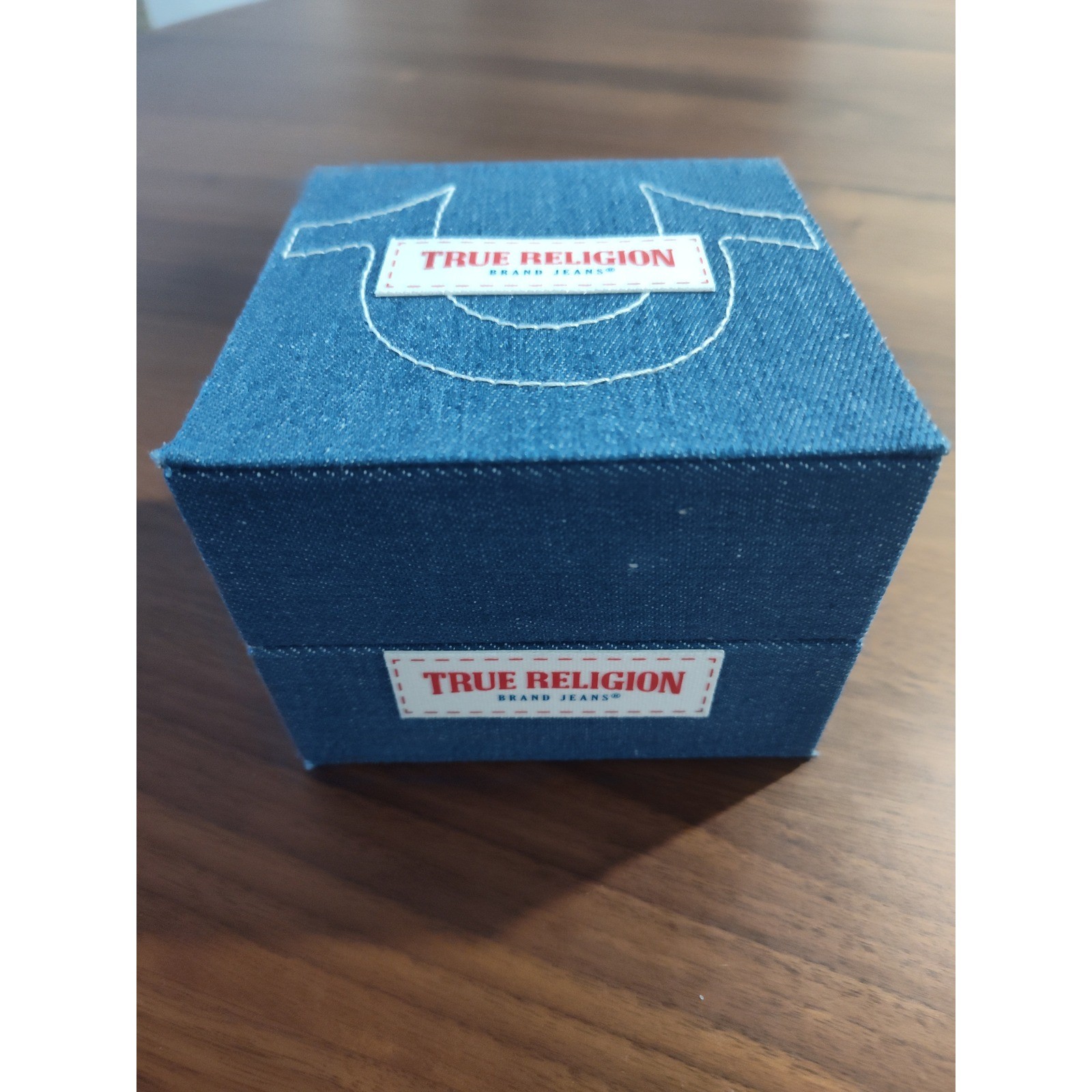 True Religion Mens Watch Silver Red Black Diver Style Stainless Steel New in Box