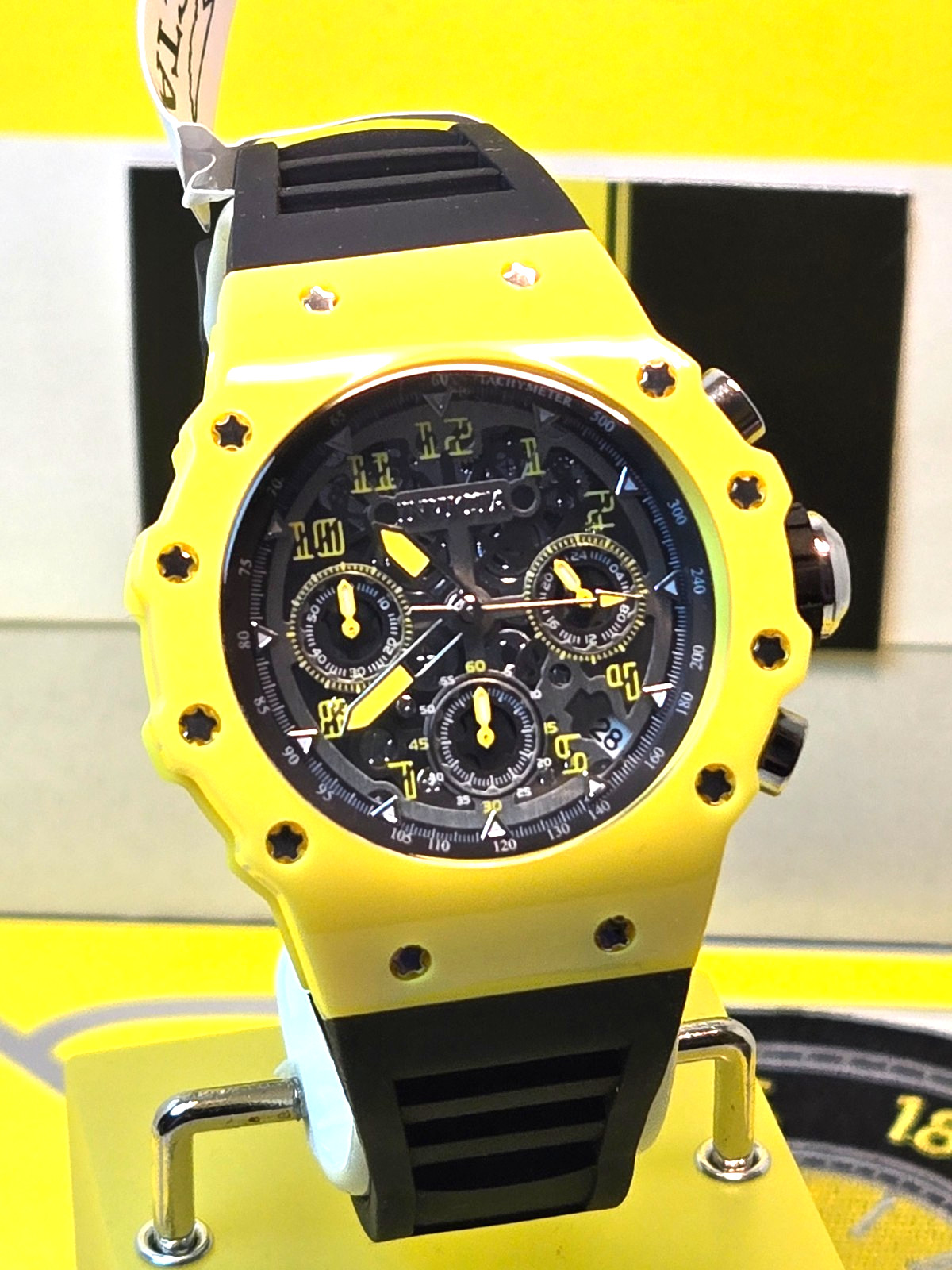 Invicta Racing Valyron Mens Watch 41mm Yellow & Black w/ Black Racing Dial NEW!!