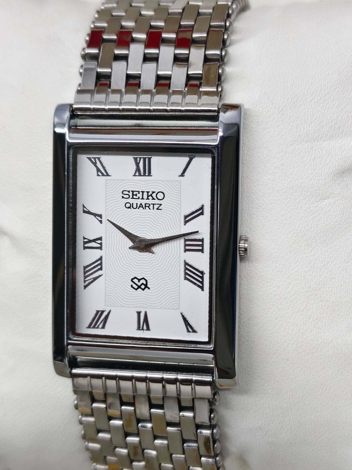 Vintage Refurbished Seiko Slim Tank White Quartz Japan Men s Wrist Watch