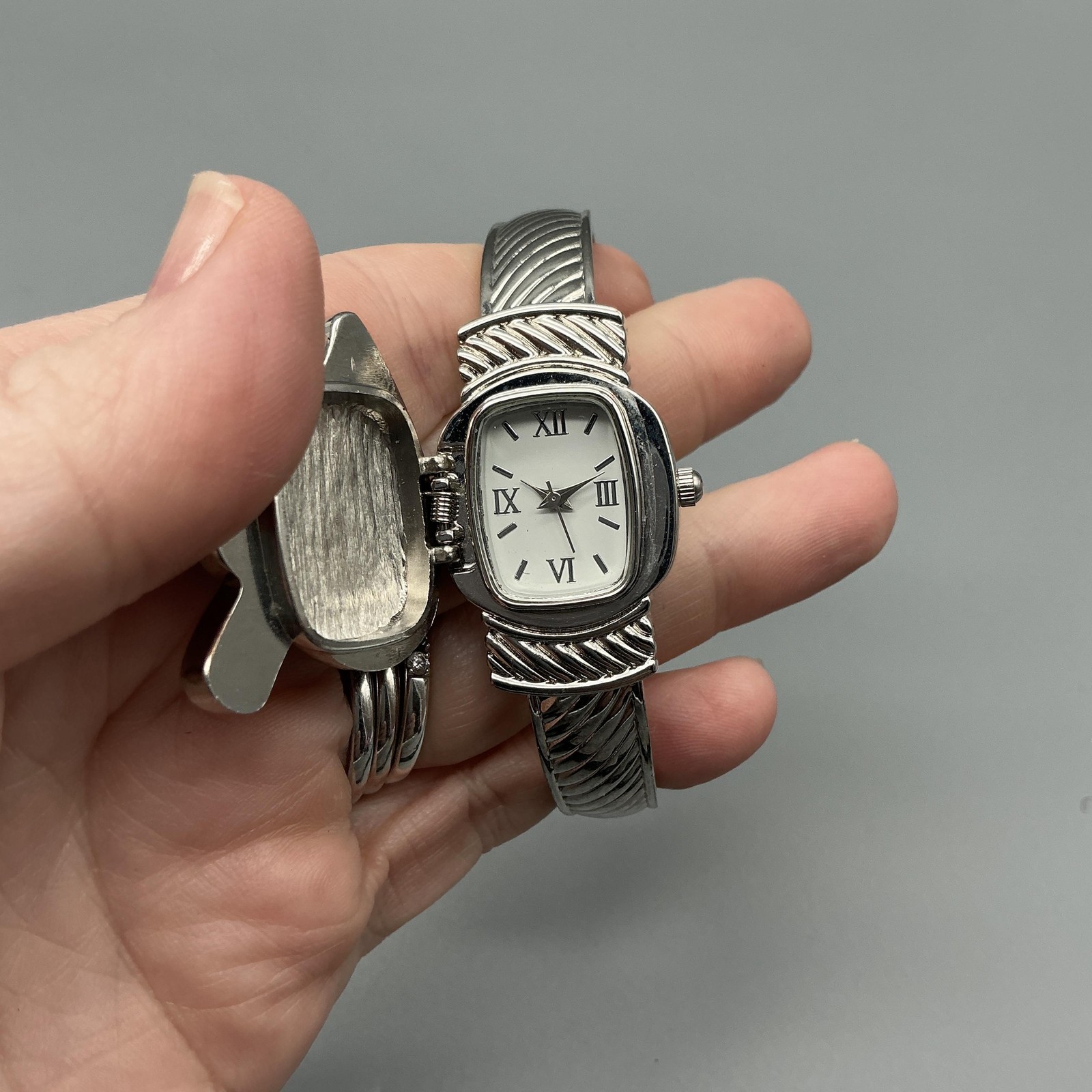 Charter Club Womens Watch 17mm Hidden Dial Crystals Silver Tone New Battery