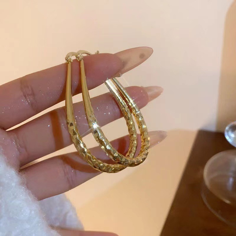14K Real Solid Yellow Gold Diamond Cut Teardrop Hoop Earrings