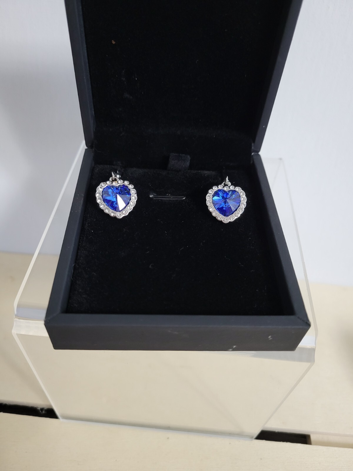 Qianse Blue rhinestone crystal Earrings Heart Blue Clear Silver-tone +box Unused