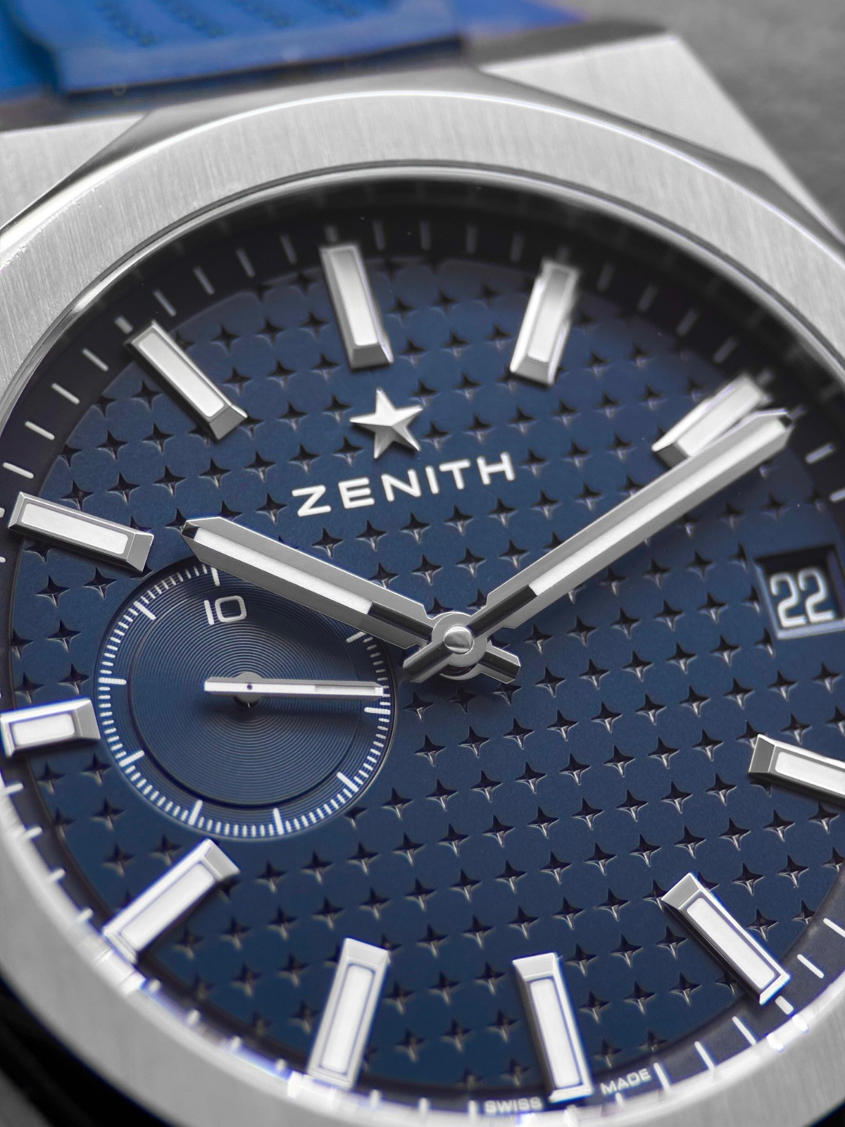 Zenith Defy Blue Men’s Watch Bracelet & Blue Strap B&P – 03.9300.3620/51.I001