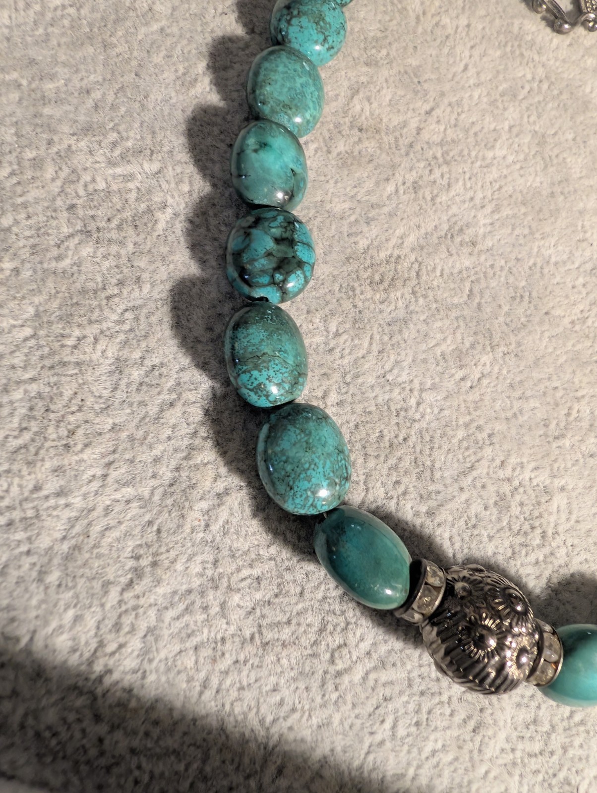 Beautiful Green Blue Spiderweb Turquoise Necklace! 21 Inches Long!