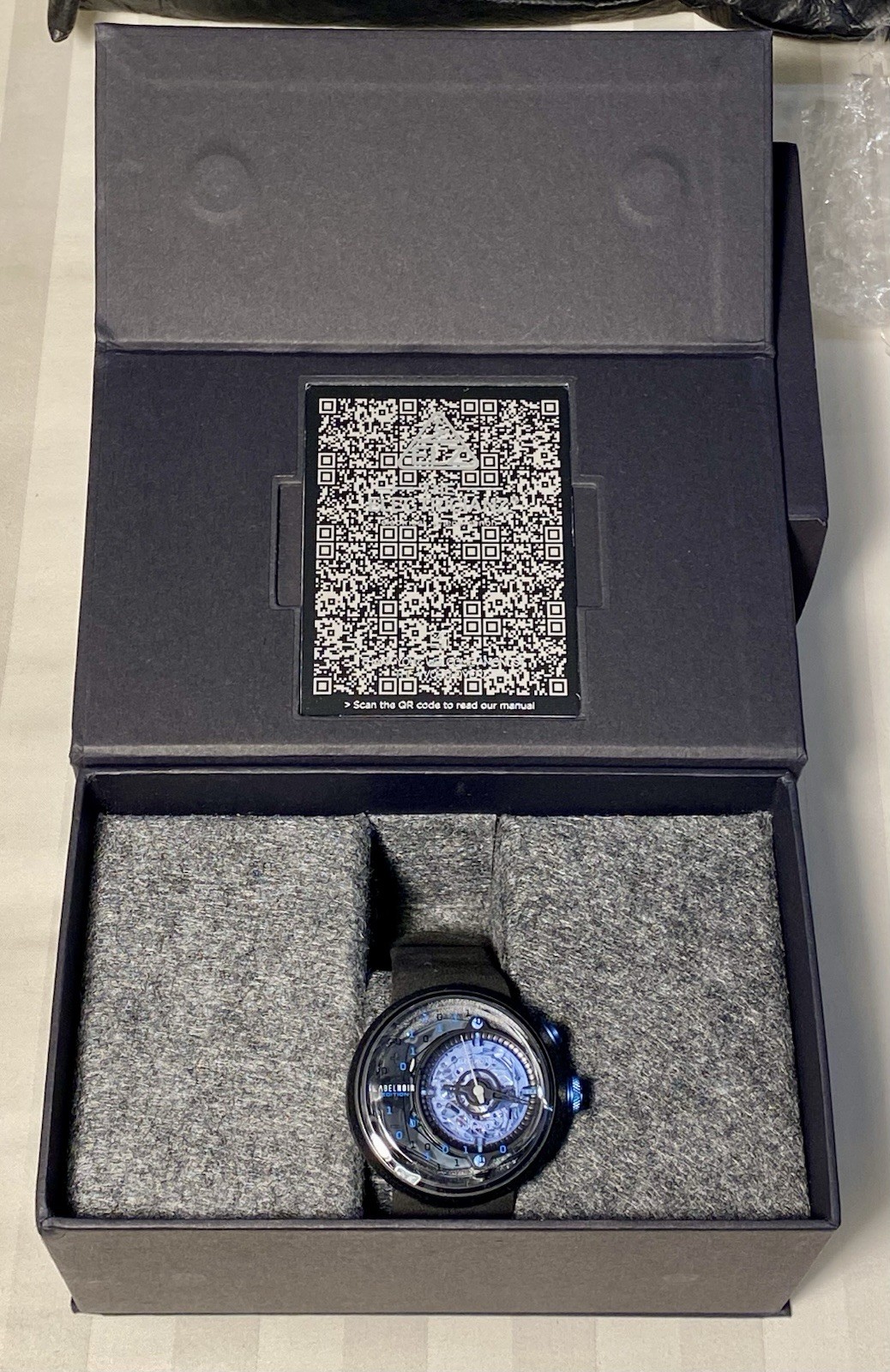 THE ELECTRICIANZ LABEL NOIR•AUTOMATIC•LED LIGHTING•BRAND NEW•BOX & PAPERS