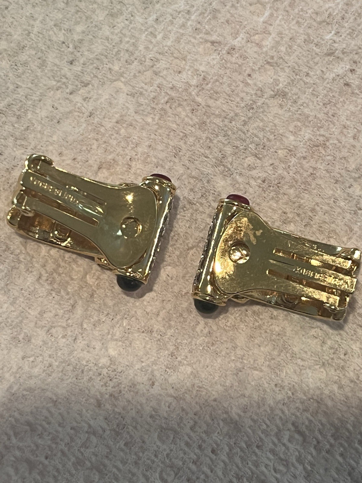 Vtg Vogue Bijoux Gold Plated Faux Diamond Red Green Crystals Clip On Earrings