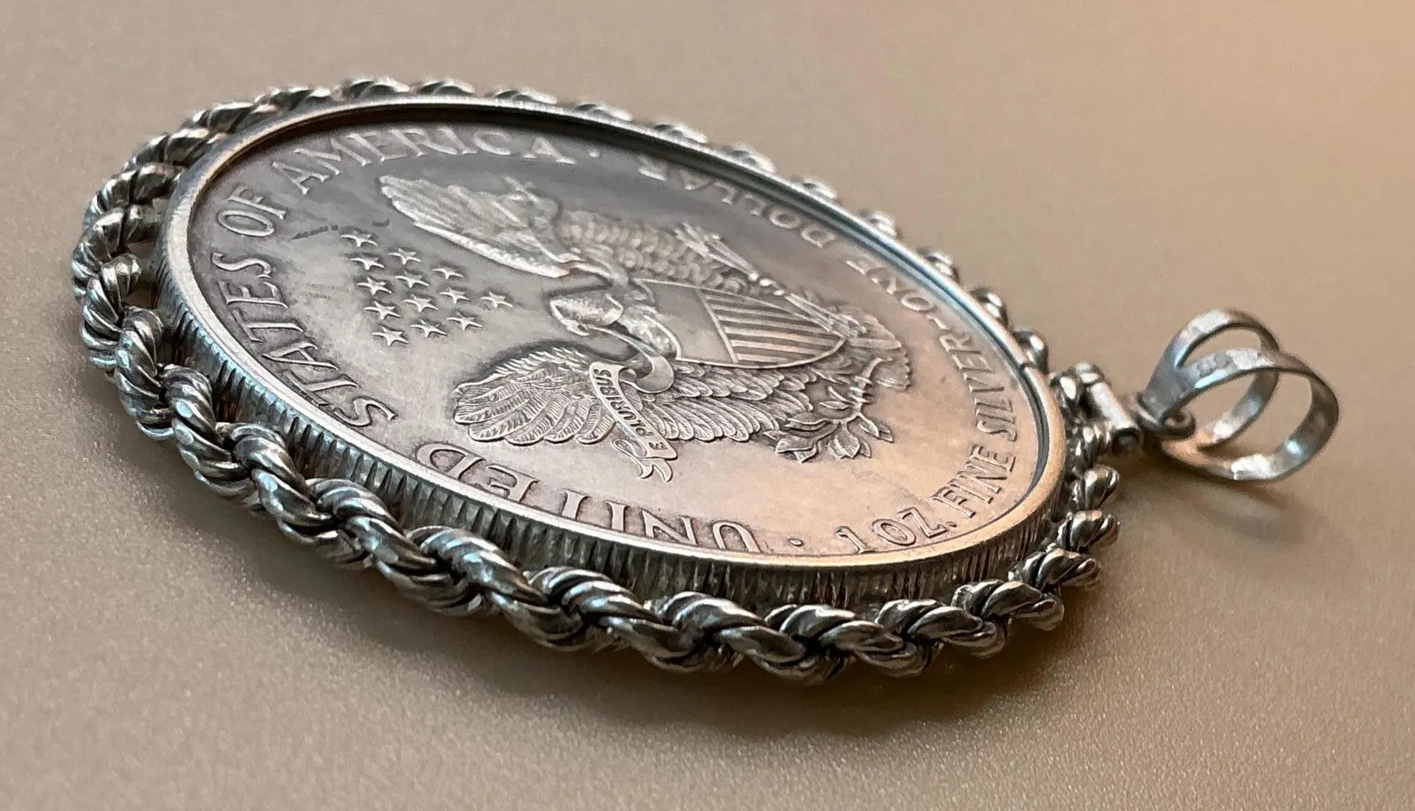 Silver Round 1 oz 2000 American Silver Eagle Coin Necklace Rope Bezel Estate