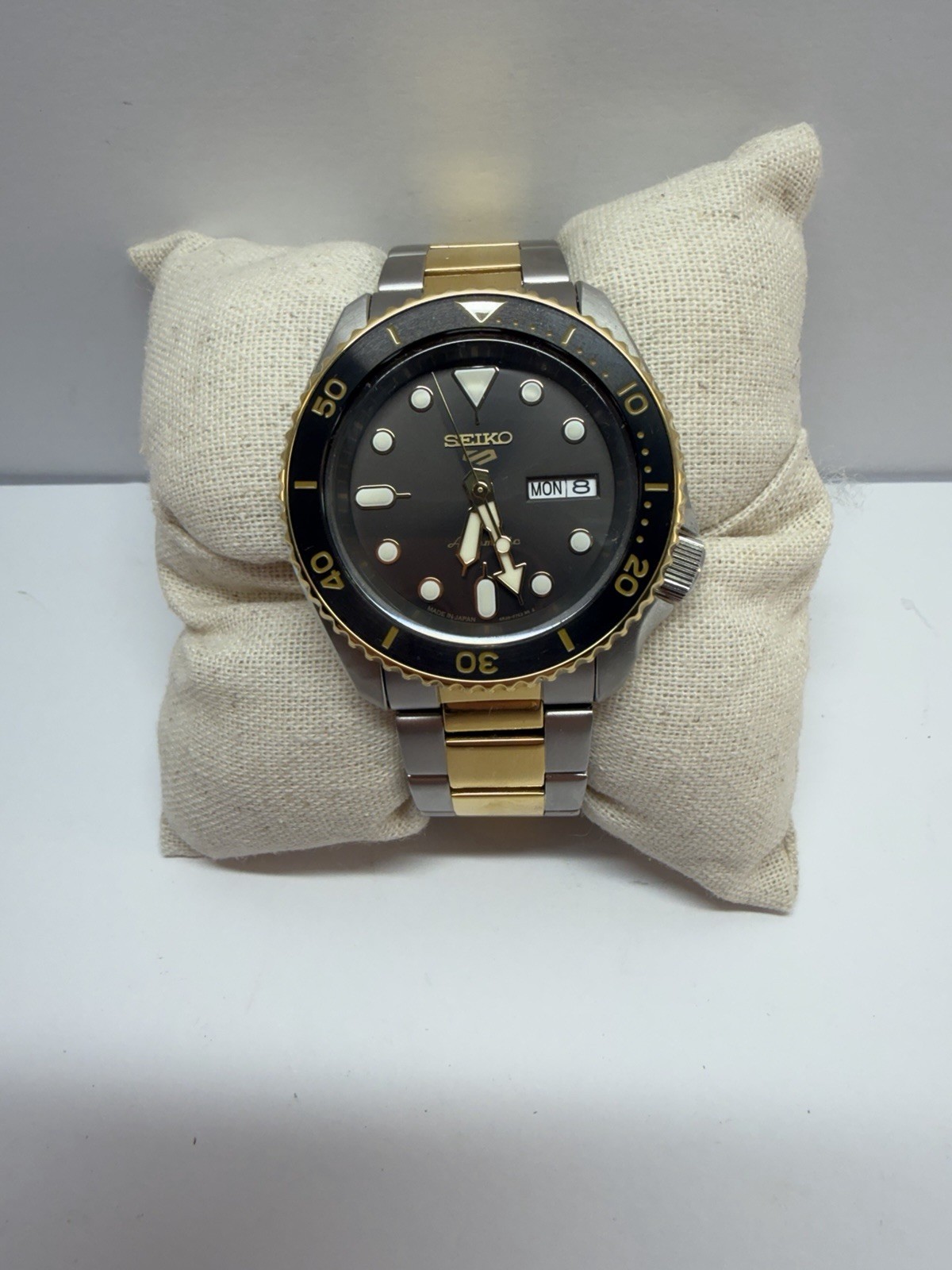 Seiko 5 Sports Automatic Watch SRPK22 42.5mm