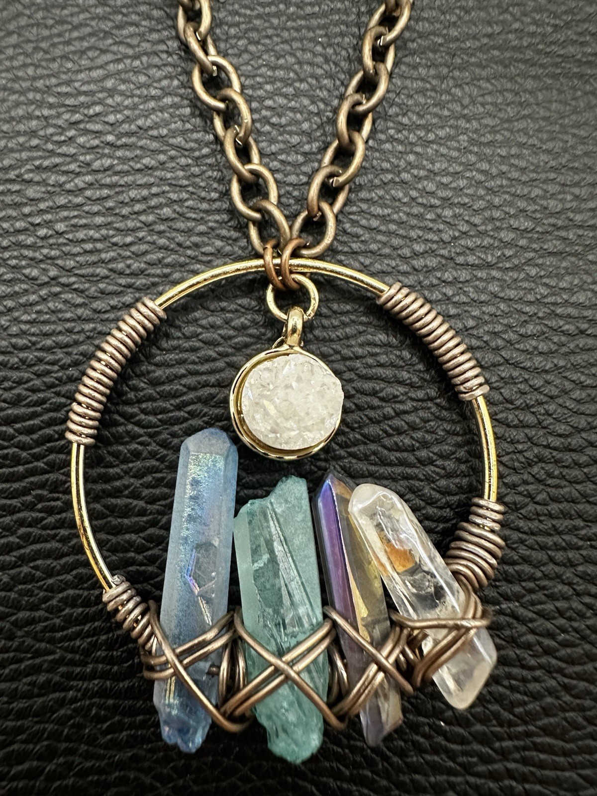 Wire Wrapped Circular Crystal Pendant With Cable Chain 26 Inch