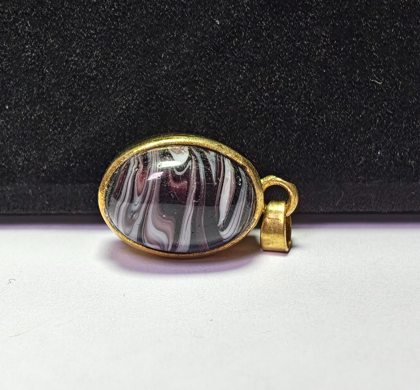 Sulemani Hakik Oval Cabochon Bezel Swirling Purple-Black Pendant for Men & Women