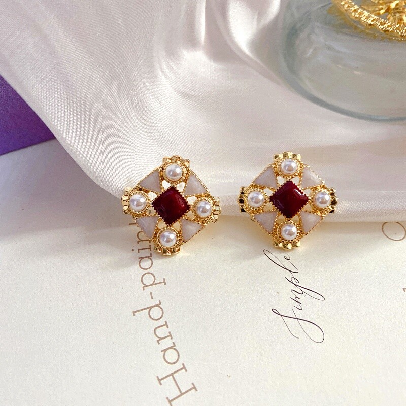 Retro French Elegant Simple Antique Times Drop Oil Enamel Pearl Silver Earring