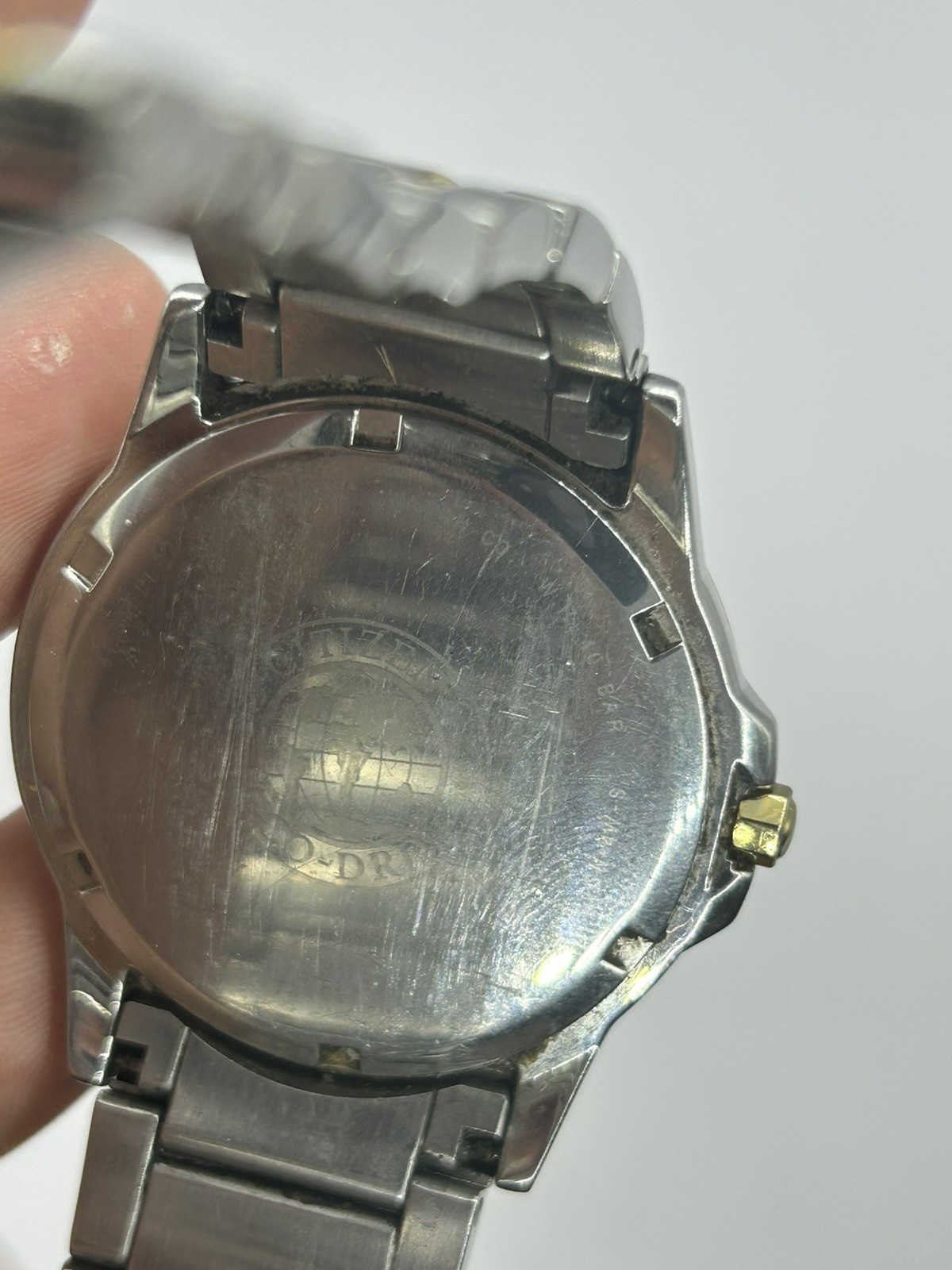 Citizen Eco-Drive Mens Stainless Steel 2-Tone Watch E111-S084211- Nice Working