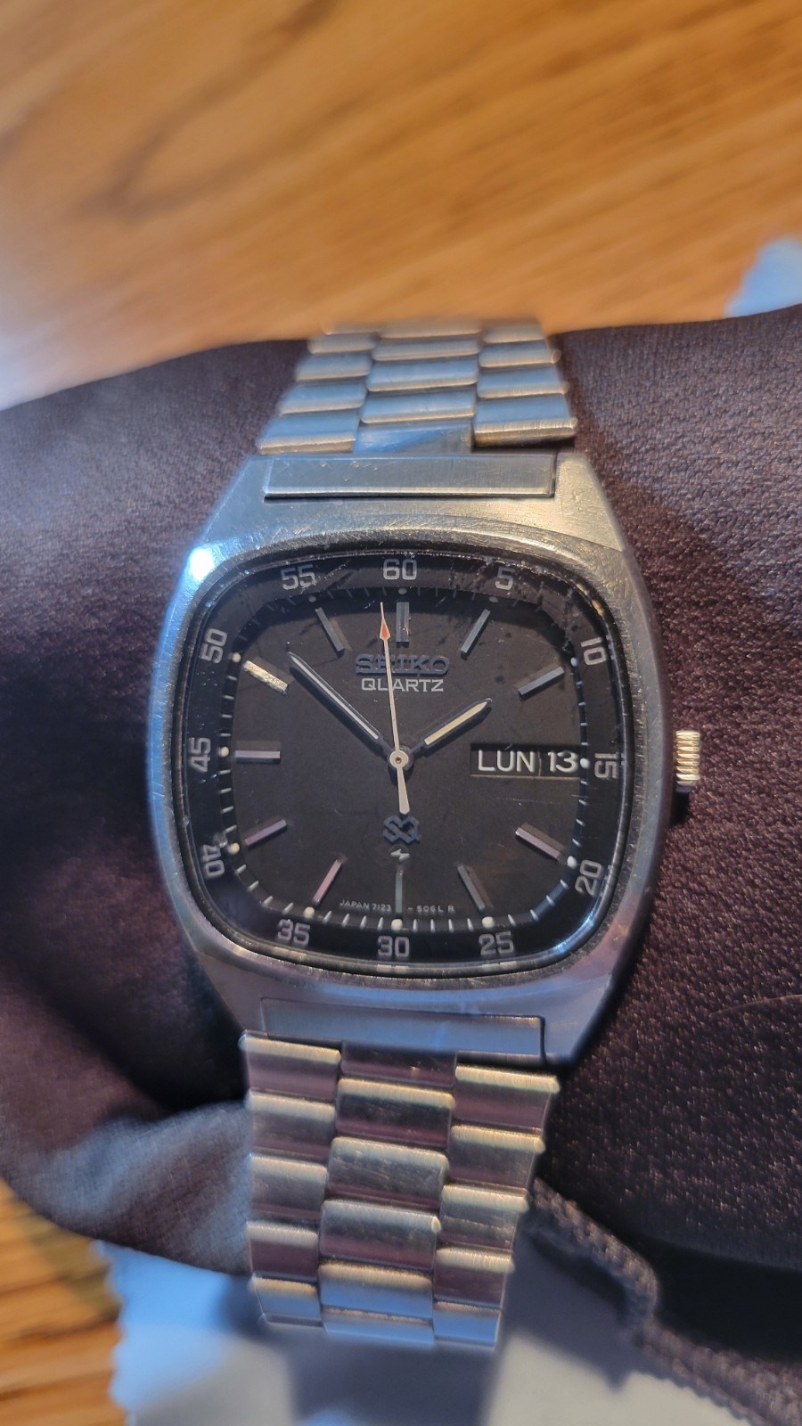 VintageSeiko Quartz Men’s Day/Date 35mm Black Dial Silver Steel Bracelet