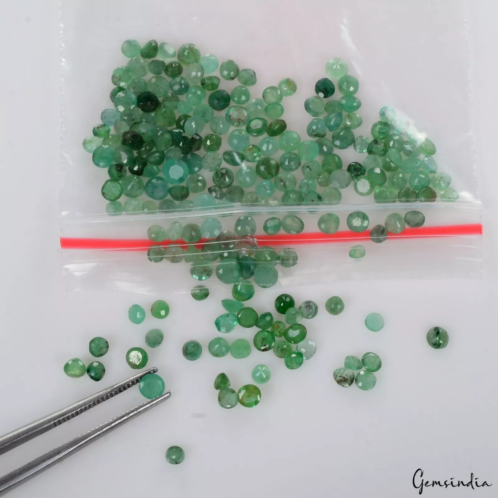 200 Pcs Natural Untreated Colombian Green Emerald 1.5mm-3mm Round Cut Gemstones