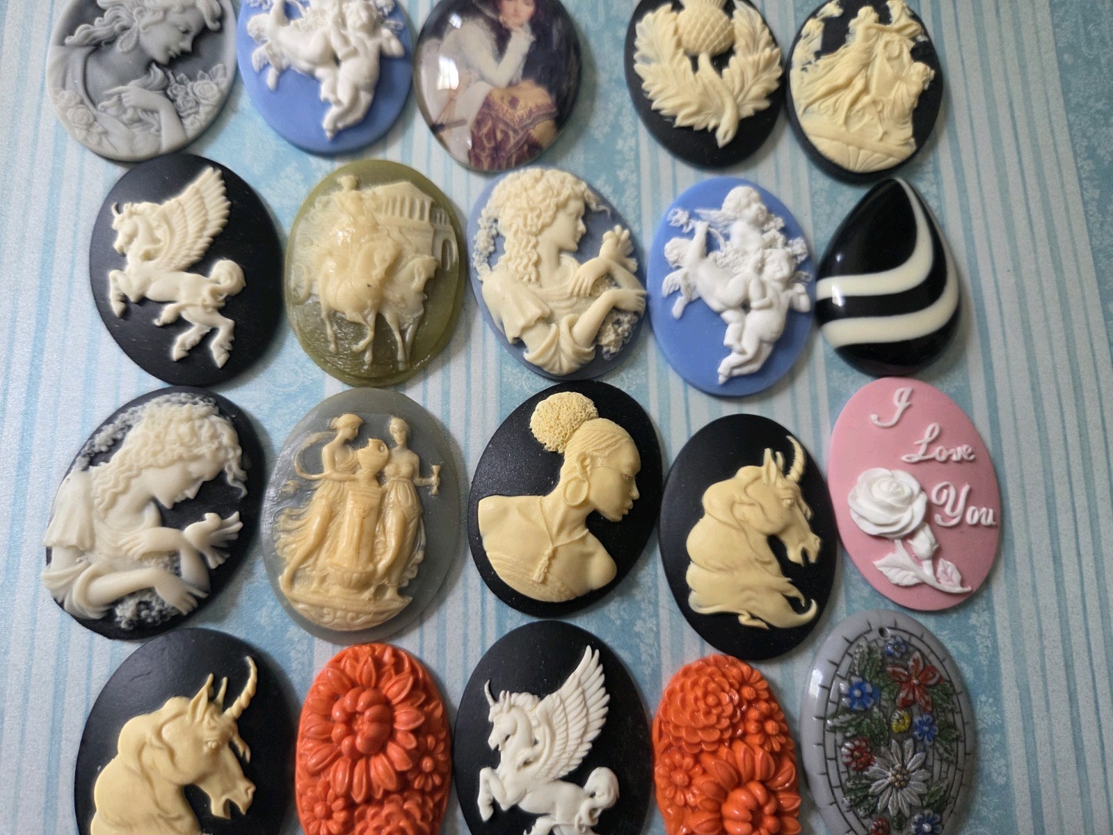 20 Vintage Asst Resin (couple glass) Cameos – DIY Jewelry Making Repair Craft