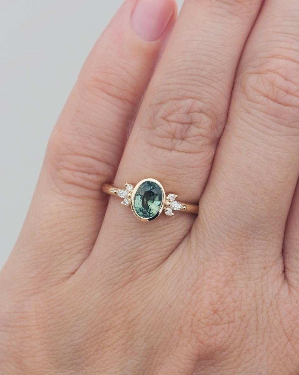 Green teal montana sapphire ring vintage teal sapphire ring Oval cut teal ring