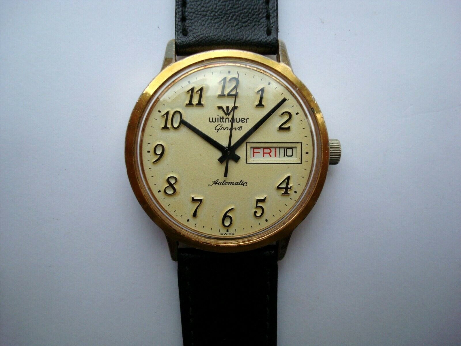 WITTNAUER GENEVE MENS AUTOMATIC WATCH 17j. ETA 2879 DAY DATE Quick Set Near Mint