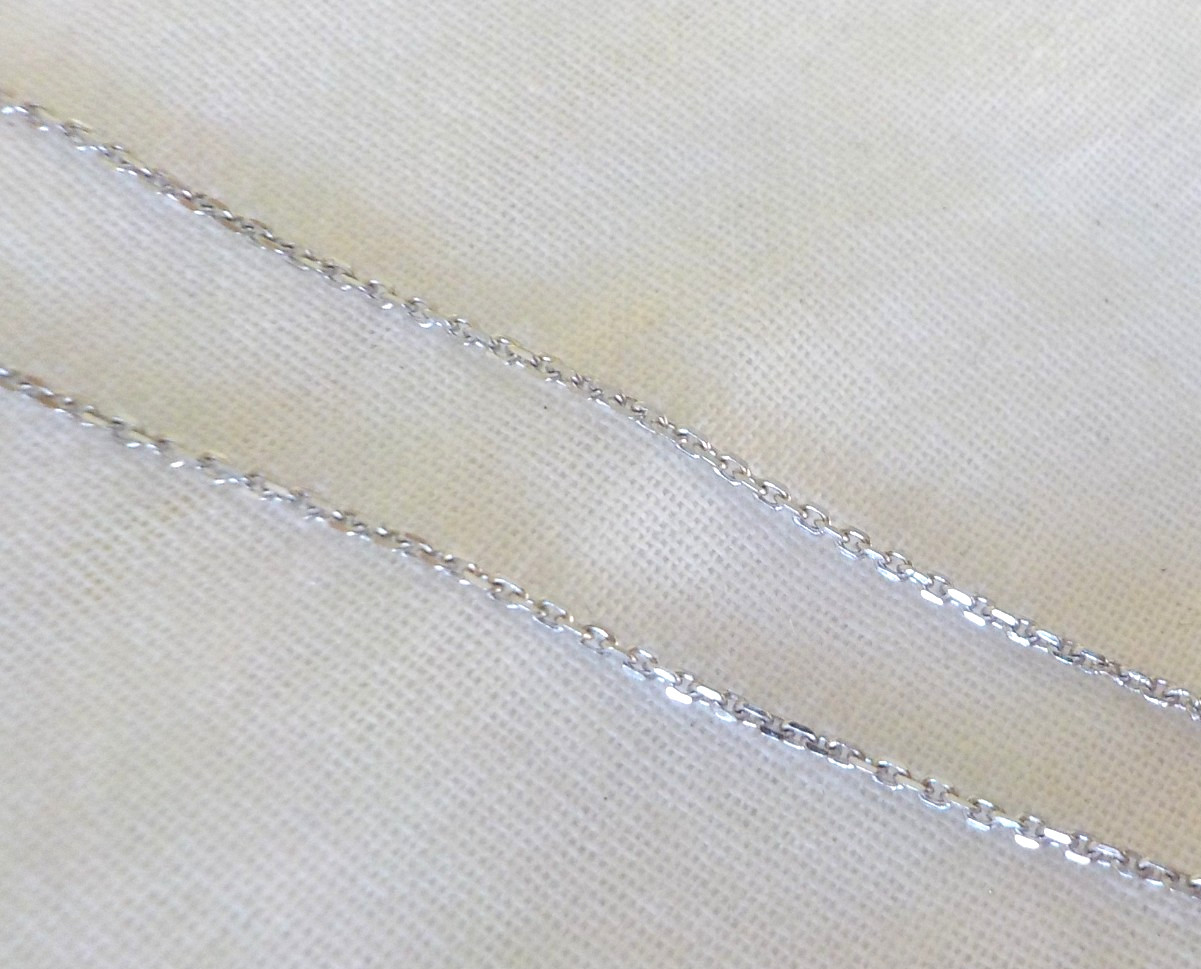 14K White Gold Bar Blue Sapphire Diamond Necklace – 4.0 gms, 18 in, 0.40 ctw