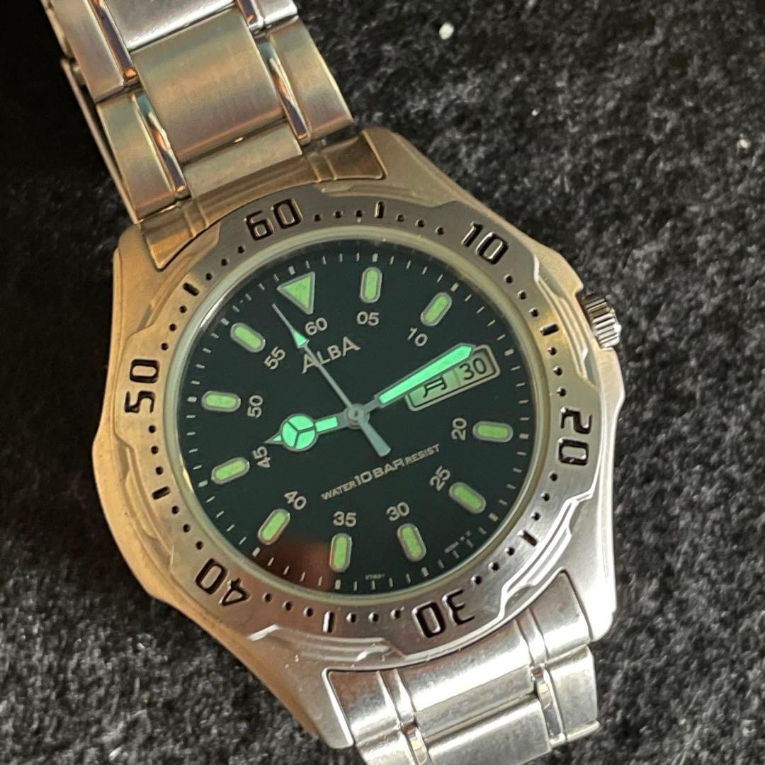 MINT SEIKO ALBA FIELD GEAR V743 Kanji Black Dial Men’s Quartz Watch Rare