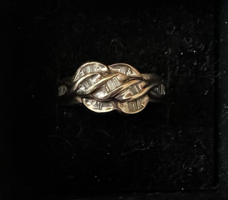 10k Gold With Baguette Diamonds Ring Size 7, 3.2 Grams, Pre-Owned