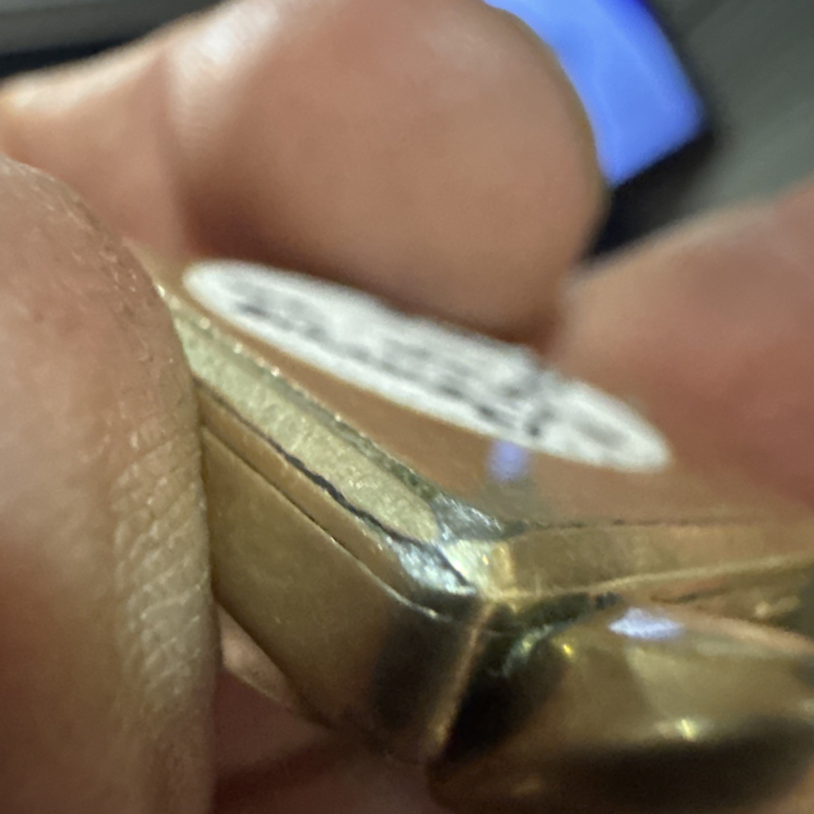 Benrus wristwatch runs and sets broke glass Crystal