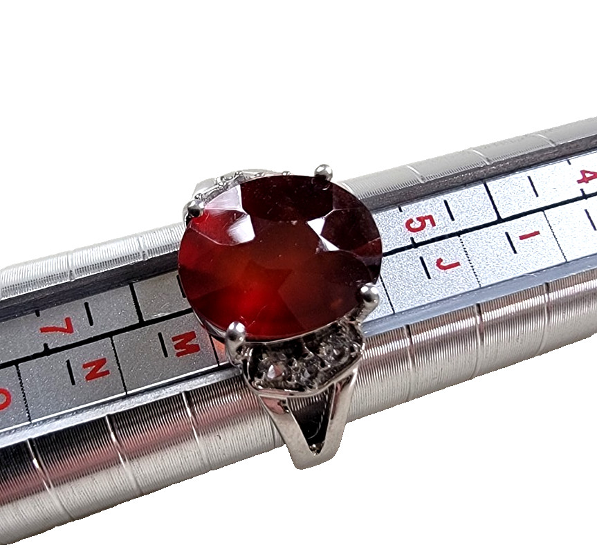 HESSONITE GARNET VINTAGE STYLE STERLING SILVER RING WHITE SAPPIRE ACCENTS SIZE 6