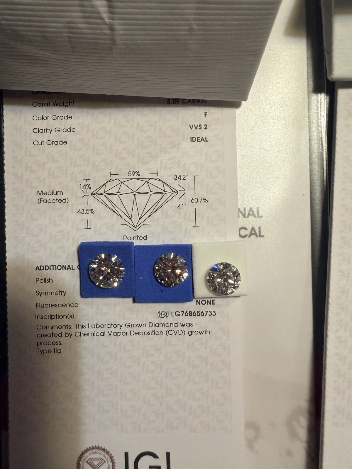 4-5 Carat IGI Certified Lab Grown Round Diamond E-F color VVS2 Ideal Cut