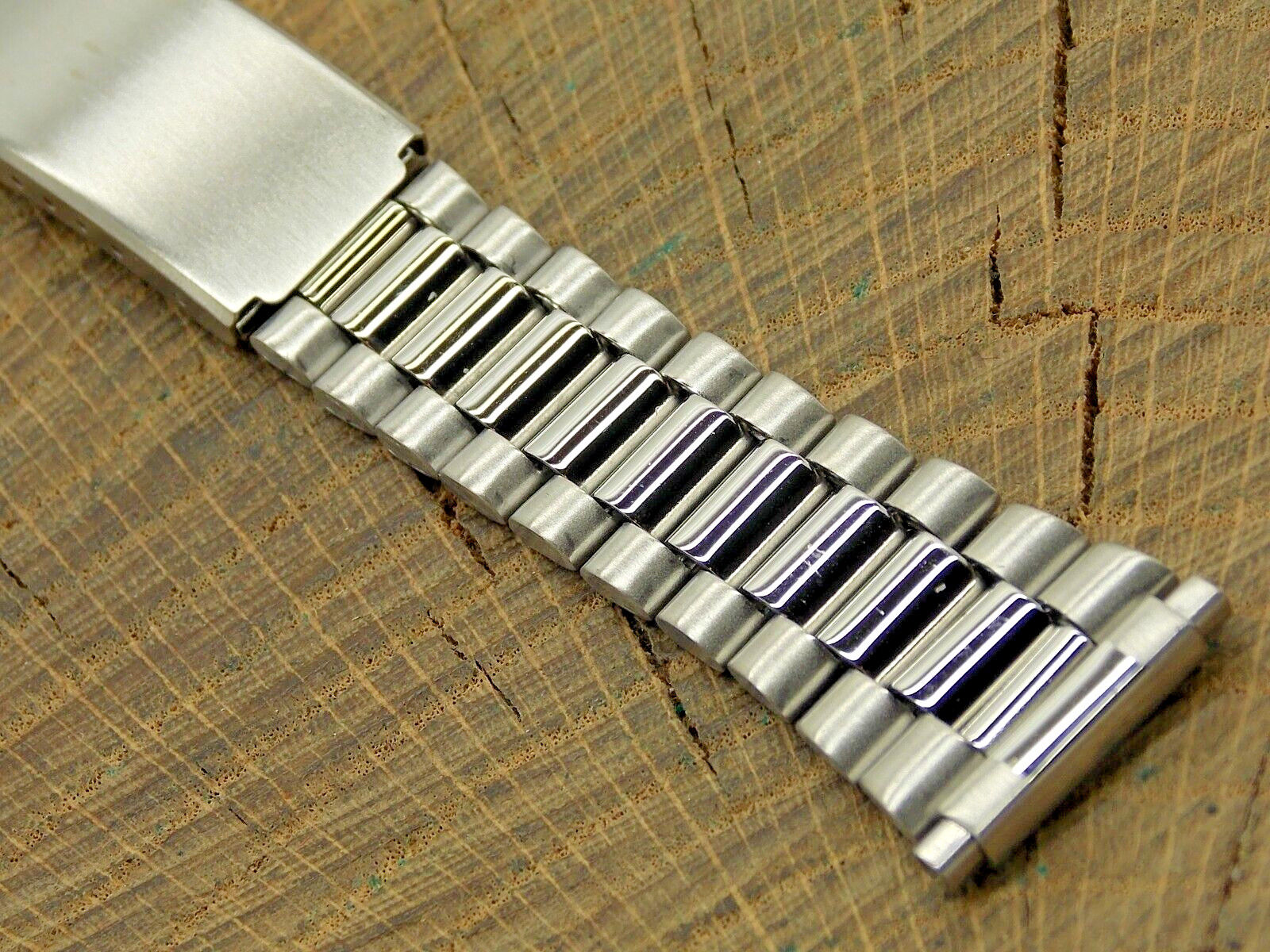 WBHQ Vintage NOS Unused Watch Band Deployment Clasp Stainless Steel 16mm-21mm
