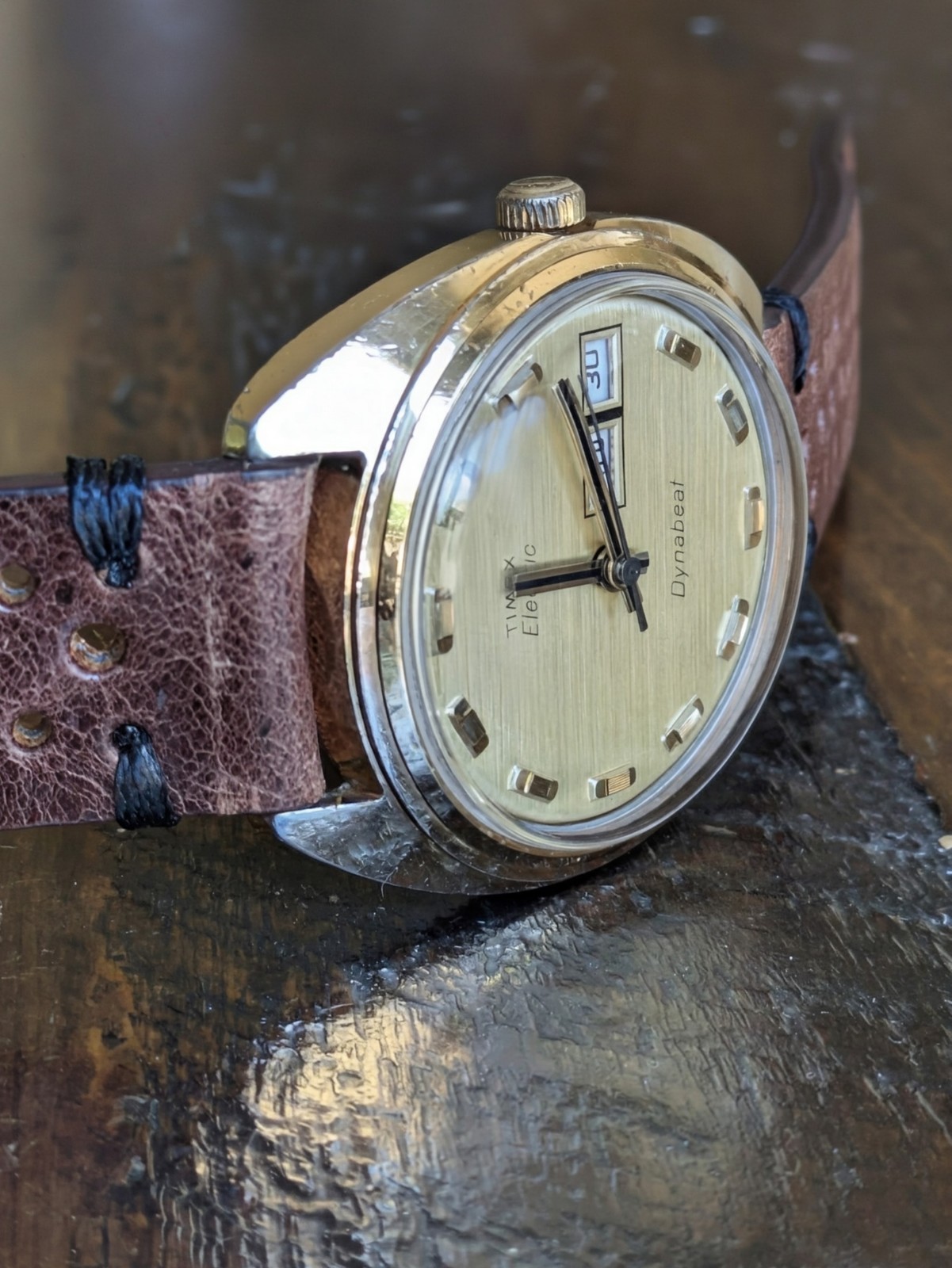 Vtg Timex Electric Dynabeat Men’s Watch Day/Date 37.5mm