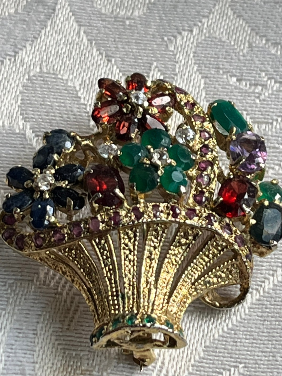 Vintage Emerald Ruby Sapphire Flower Basket Brooch Pin 41.2mm x 37.3mm