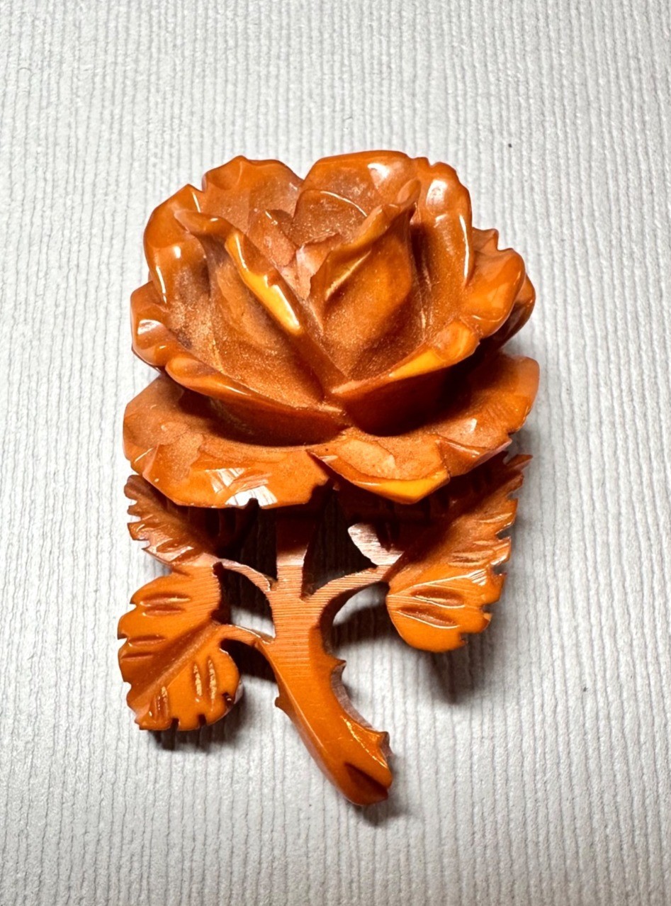 Vintage Art Deco Carved Rose Brooch Pin Bakelite
